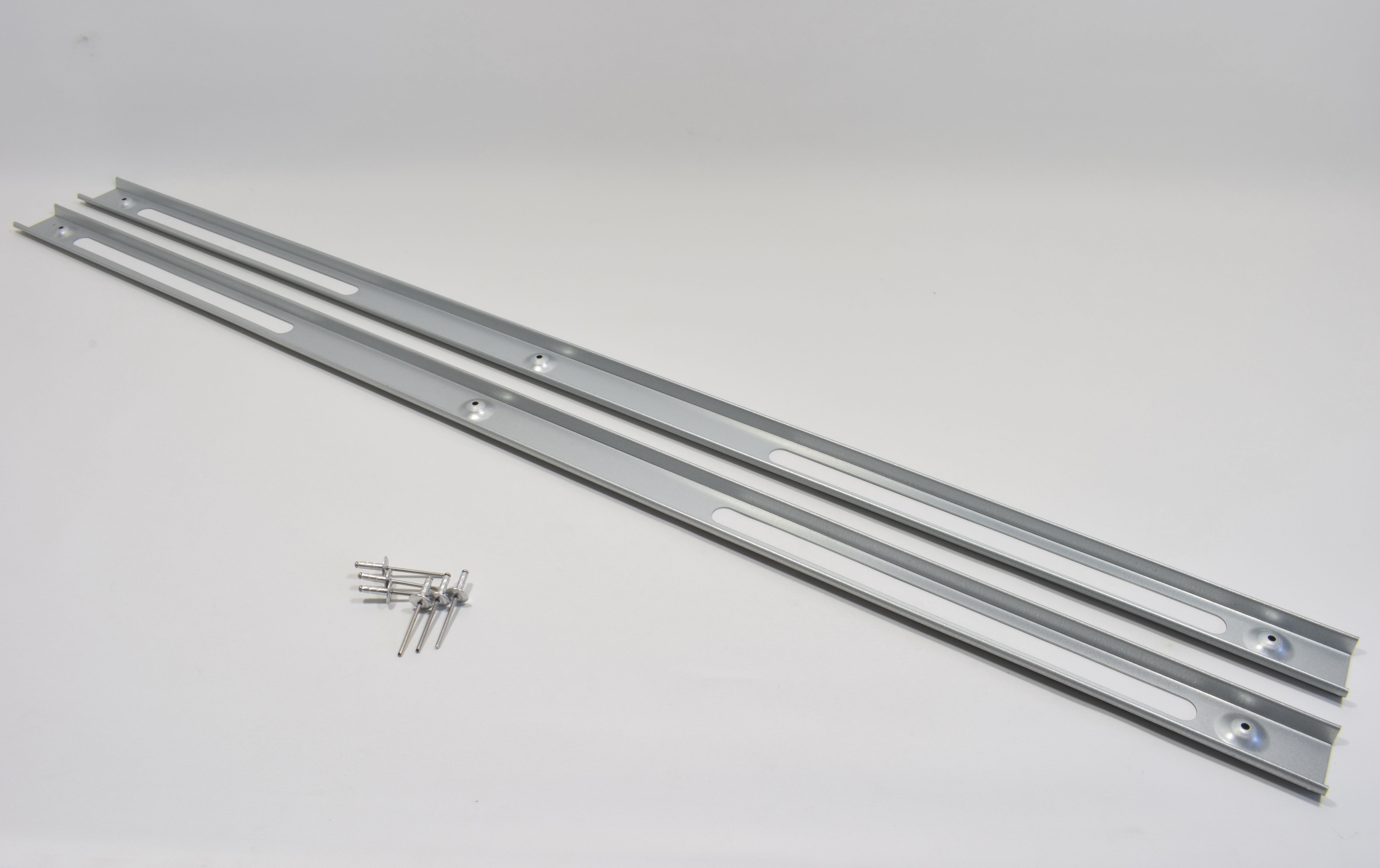 Unterprofil (1420 mm) (2 Stücke, einschließlich Popnieten)